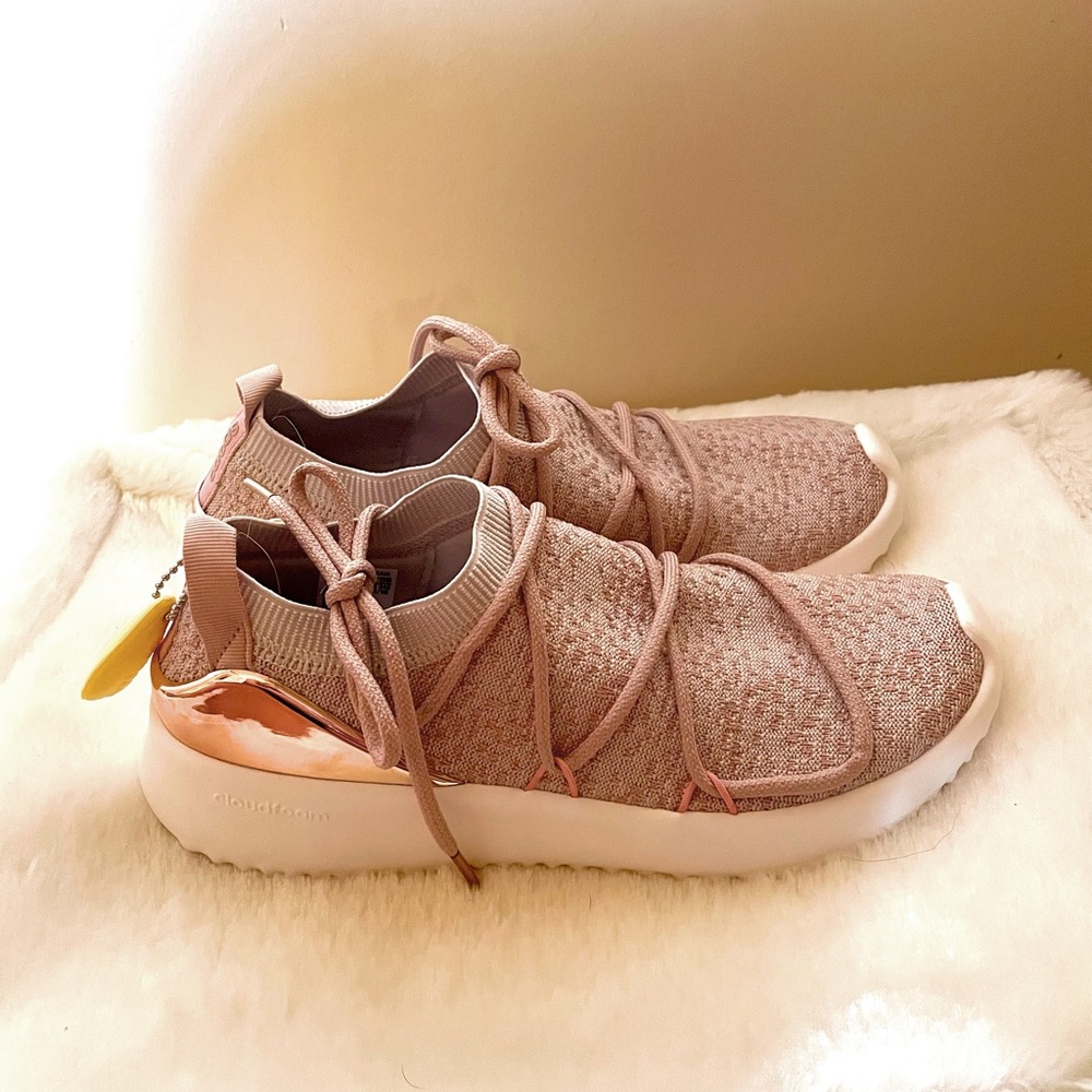 NWOT Adidas cloud foam size 8 pink sneakers